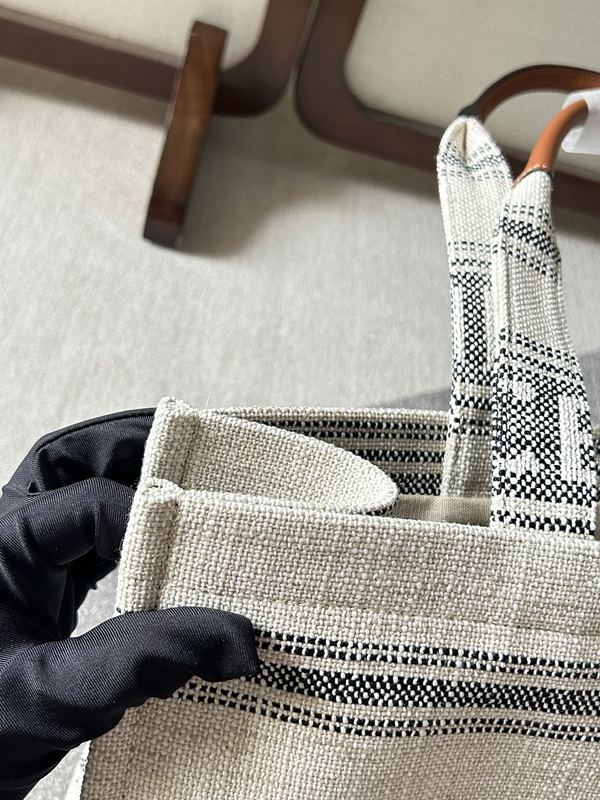 スーパーコピーブランドバッグ素材ディテール